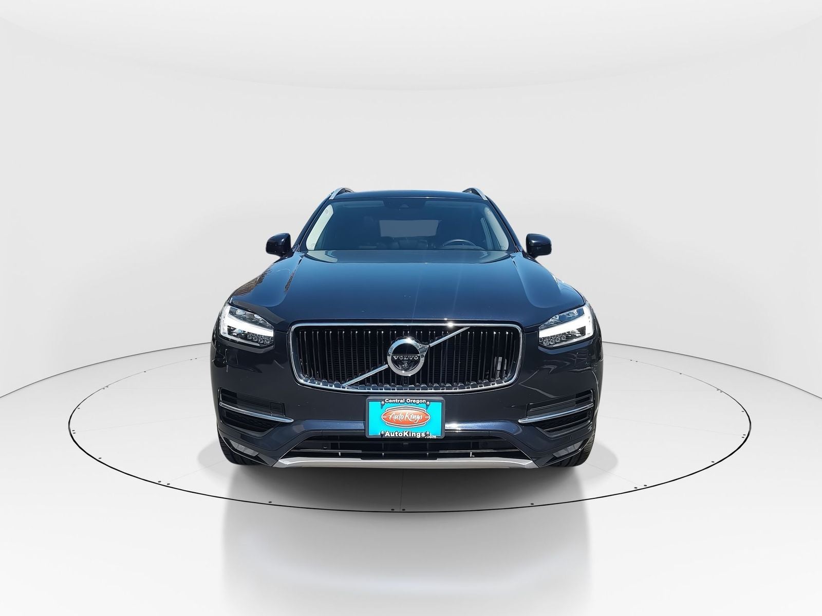 2017 Volvo XC90 T6 Momentum