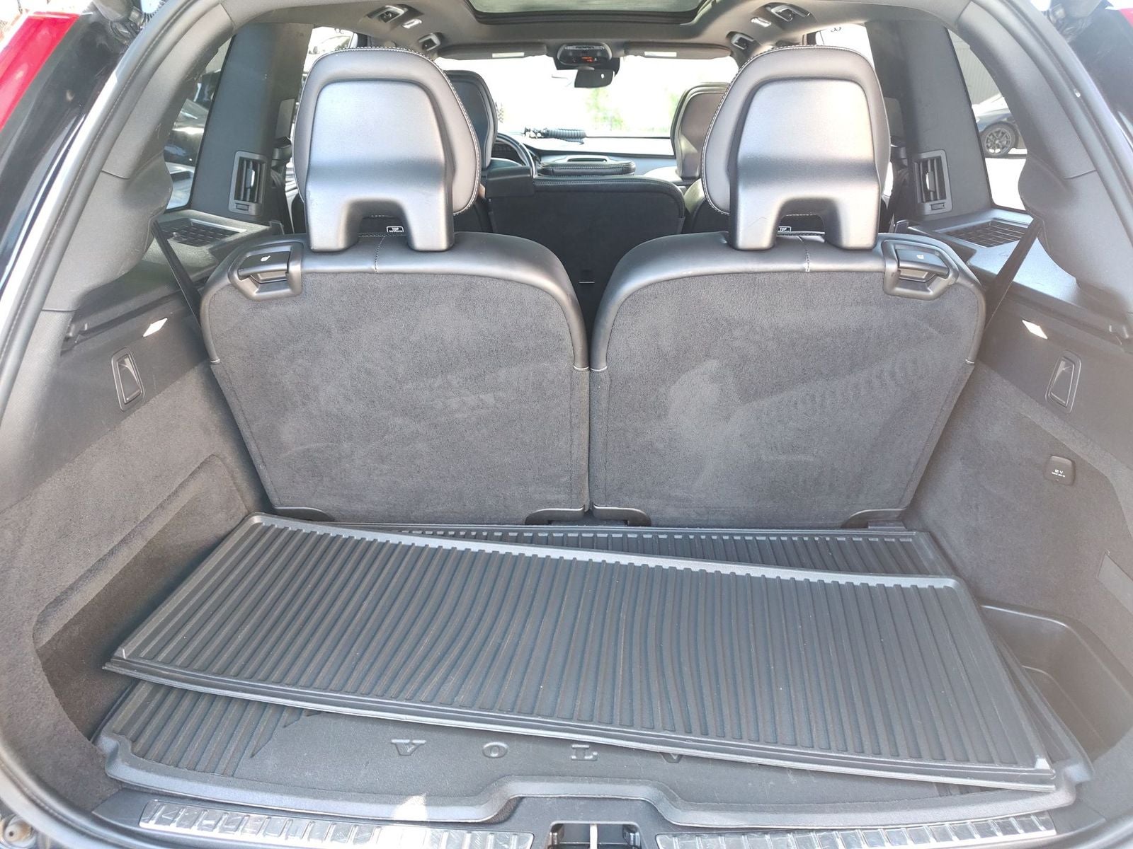 2019 Volvo XC90 T6 R-Design