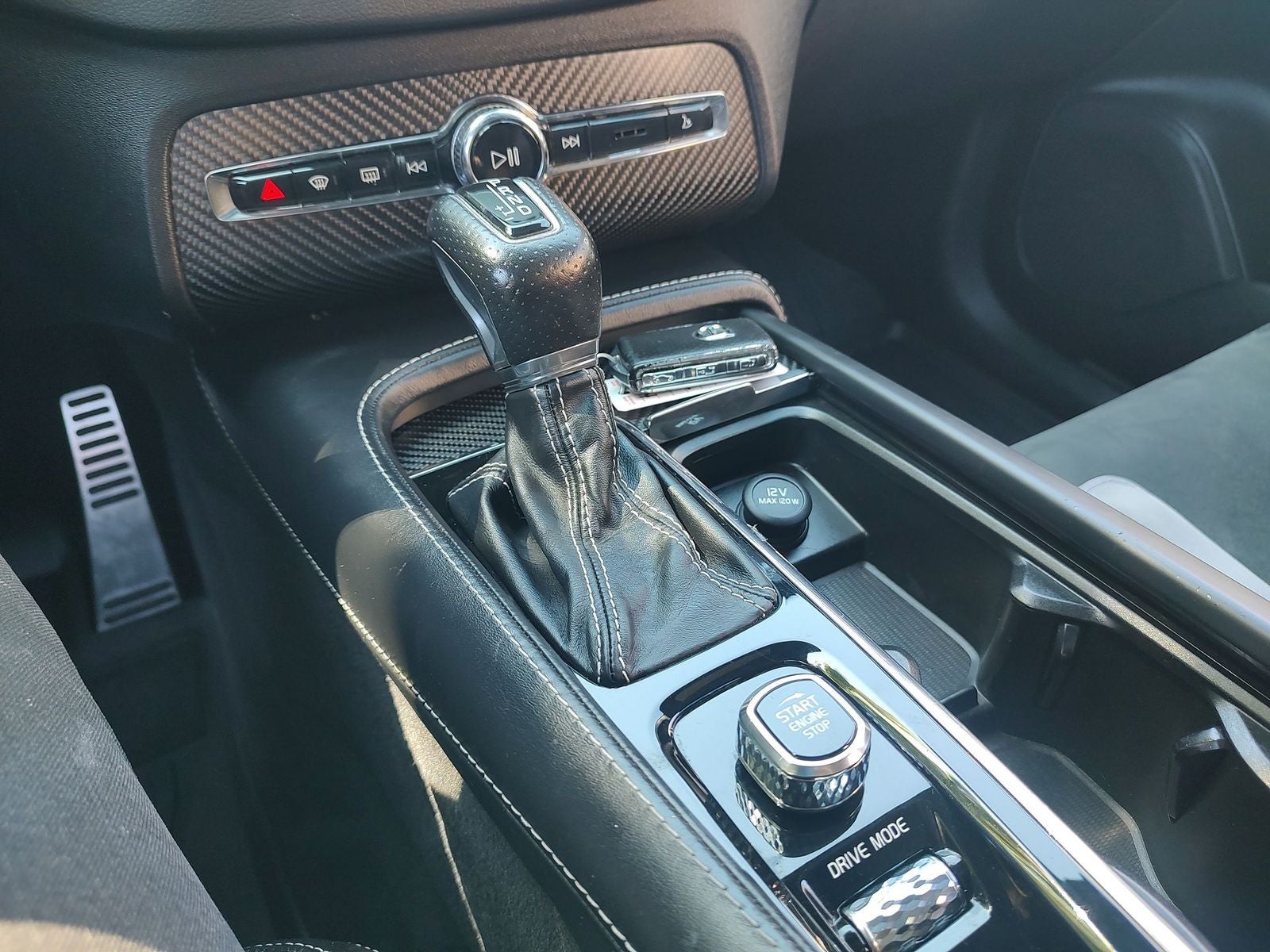 2019 Volvo XC90 T6 R-Design