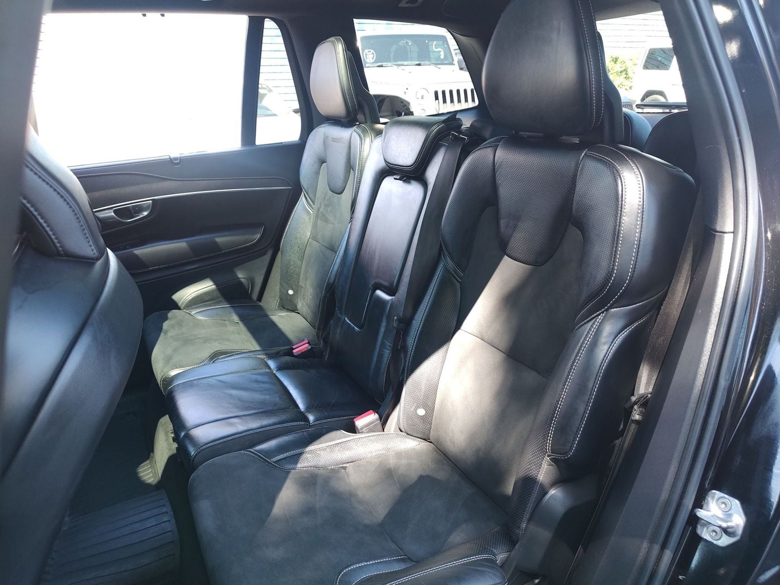 2019 Volvo XC90 T6 R-Design