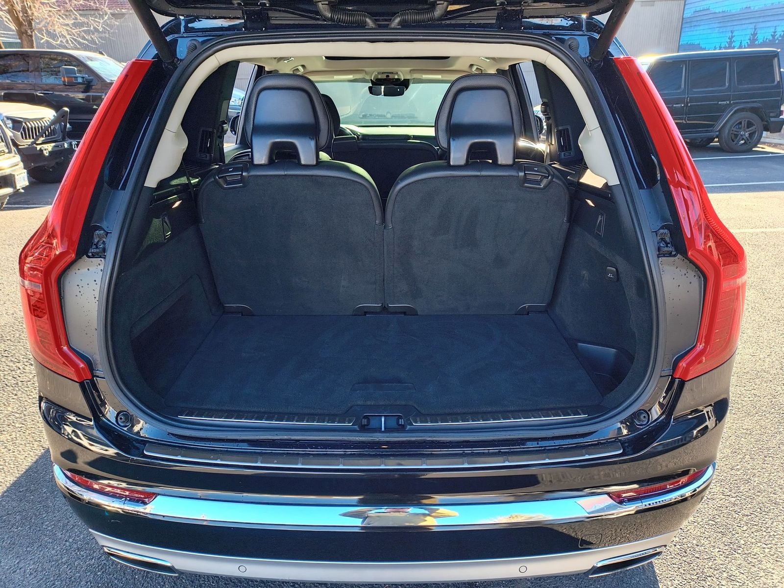 2021 Volvo XC90 Recharge Plug-In Hybrid T8 Inscription Expression 7 Passenger