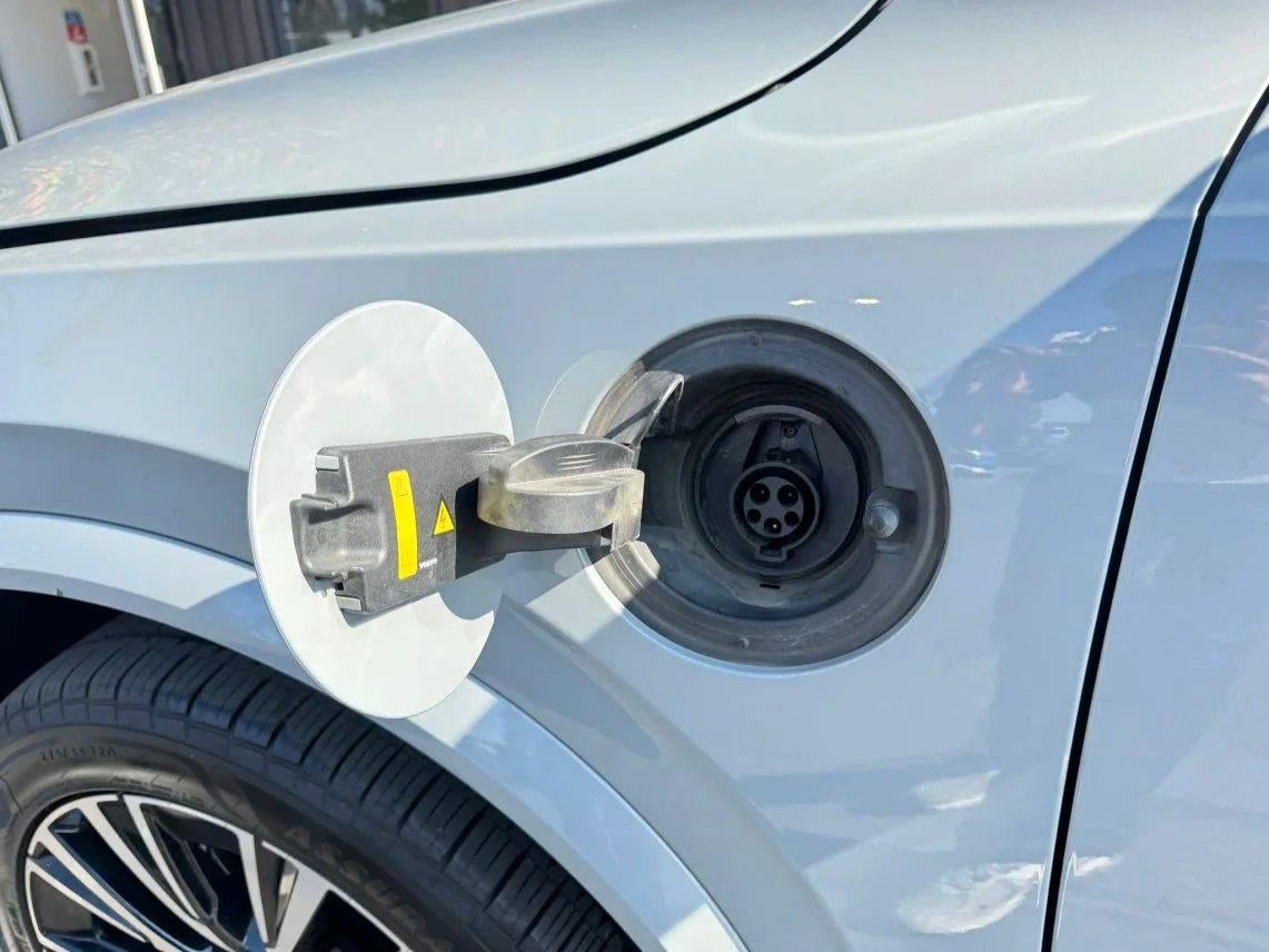 2024 Volvo Xc90 Recharge Plug-In Hybrid Plus Bright Theme